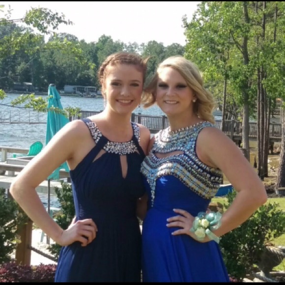 beautiful prom dress!! only worn one night! - Picture 1 of 2